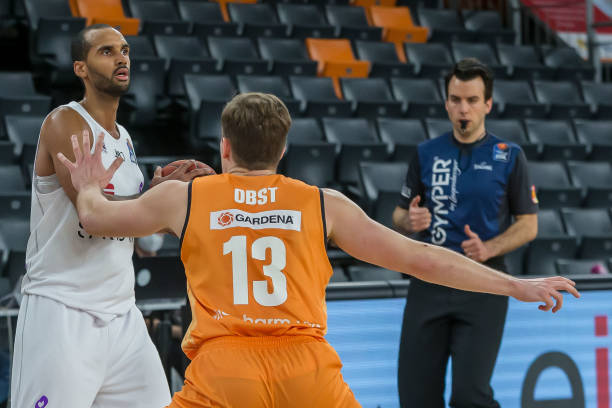 仍面临诸多 仍面临诸多