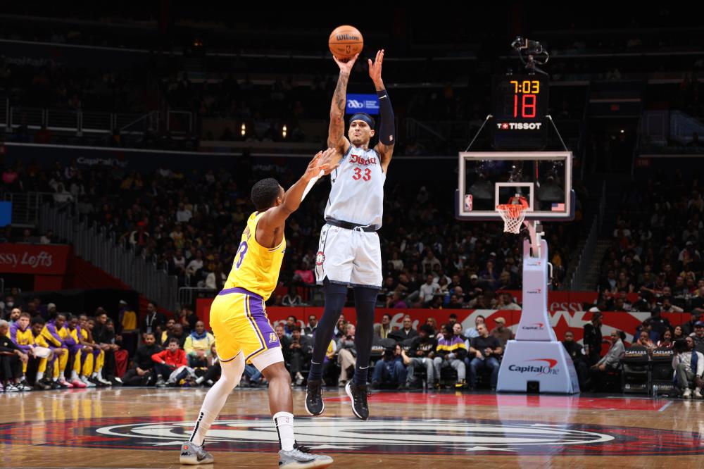 而他的对手 而他的对手